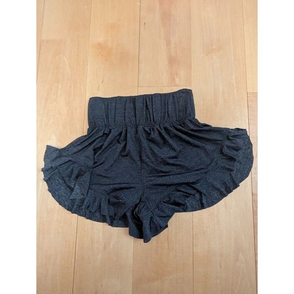 Jo + Jax Soft flutter ruffle flutter shorts dark  gray black YM 8-10